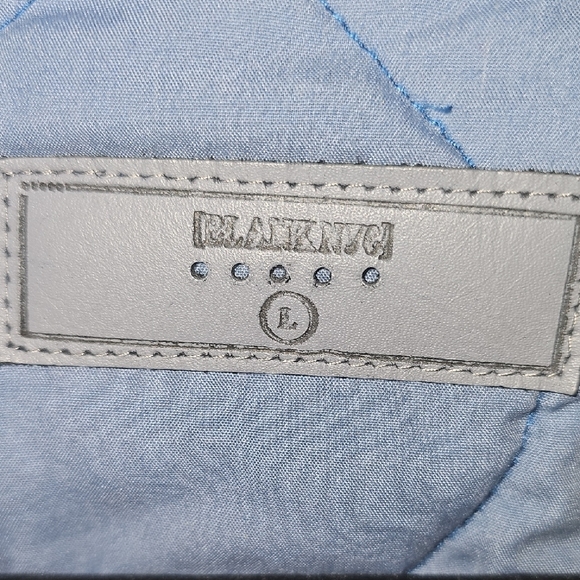 Blue Quilted Robe - Picture 4 of 7